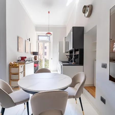 Opera Square 3br 3ba